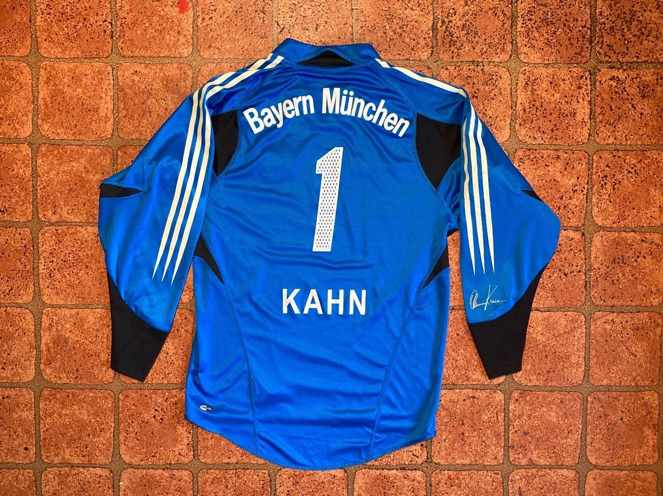adidas FC Bayern München シャツ Lサイズ　カーン adidas FC Bayern München シャツ Lサイズ カーン