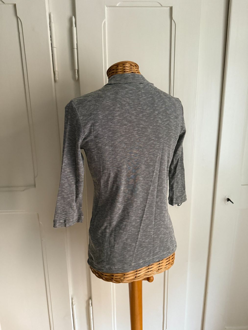 Opus T-shirt: OPUS - Oberteil schwarz-weiss gestreift maritim 36 – Usato da Zürich venduto da Diazaio 2