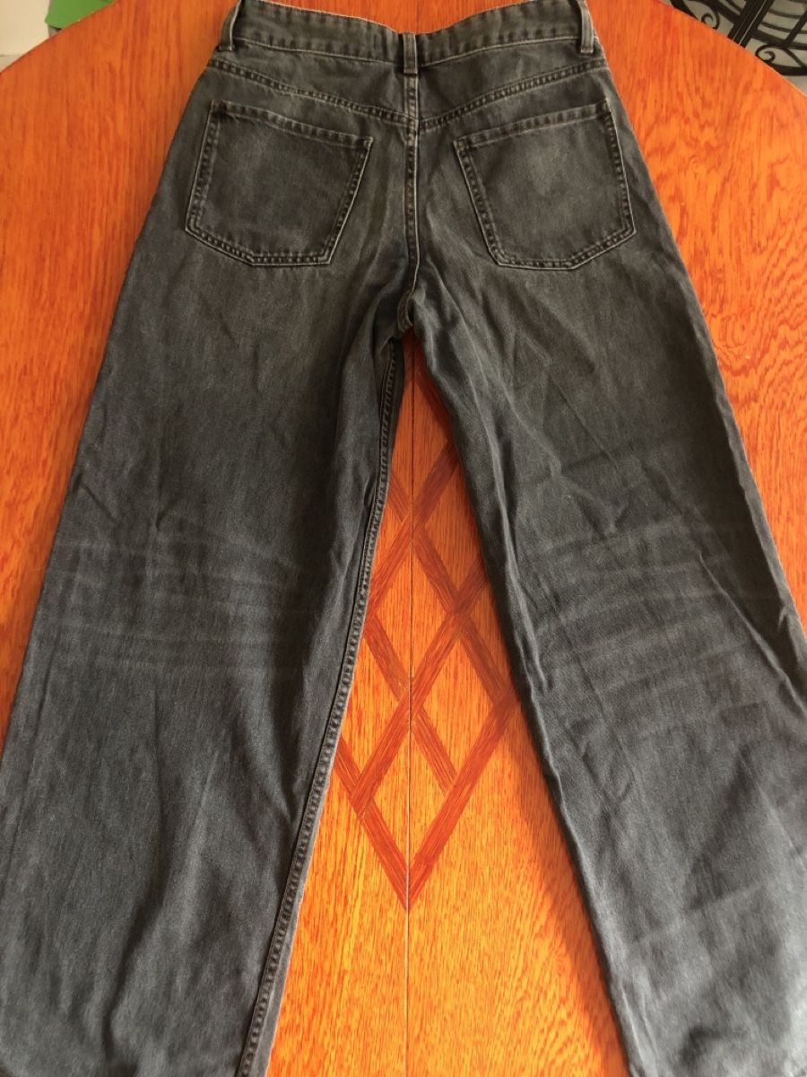 Bershka Jeans: Pantalon jeans taille basse – Usato da Etoy venduto da lui_7mth 2