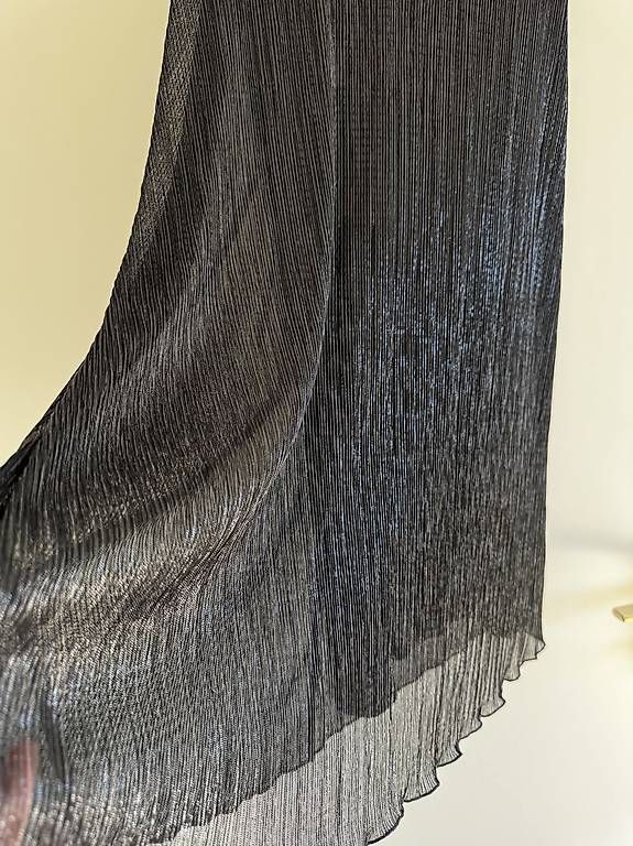 Vestiti: Kleid schwarz mit dezentem Glitzer – Usato da Dättwil AG venduto da Laurii88 3