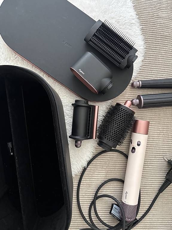 Lockenstäbe & Haarglätter: Dyson Airwrap HS08 Multistyler gebraucht! – Gebraucht aus Zürich von leo_kx8v 1