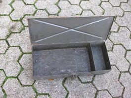 Werkzeugkiste Metall zu Traktor, Steyr 540