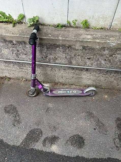 Kickboard: Micro Trotti Violet – D'occasion à Allschwil par damiansz 1