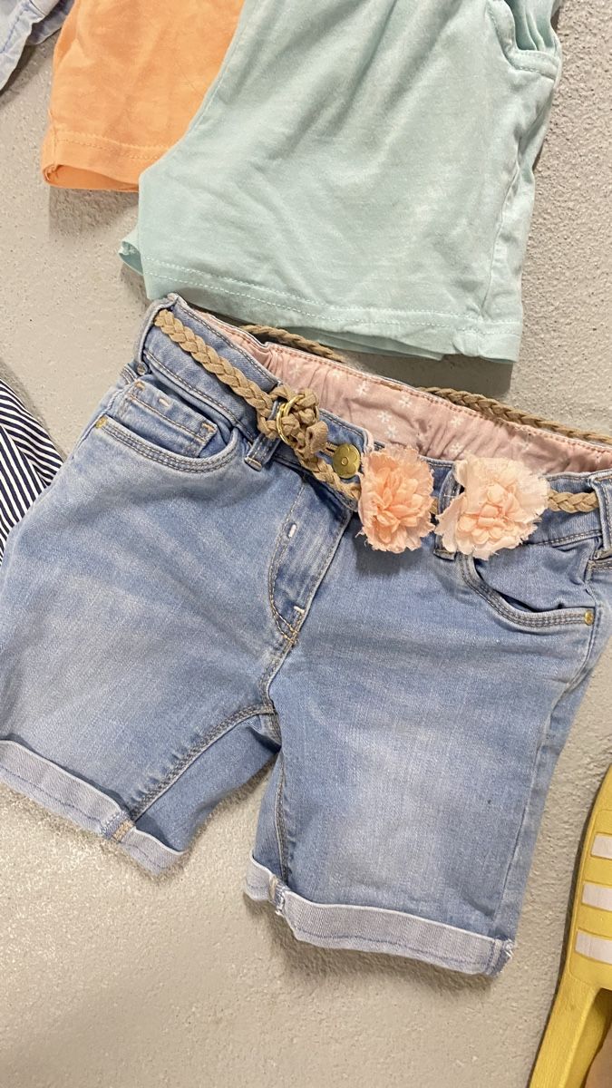 Lotti & Set di vestiti: Hosen & Röckli Set – Usato da Beinwil (Freiamt) venduto da Akgeun