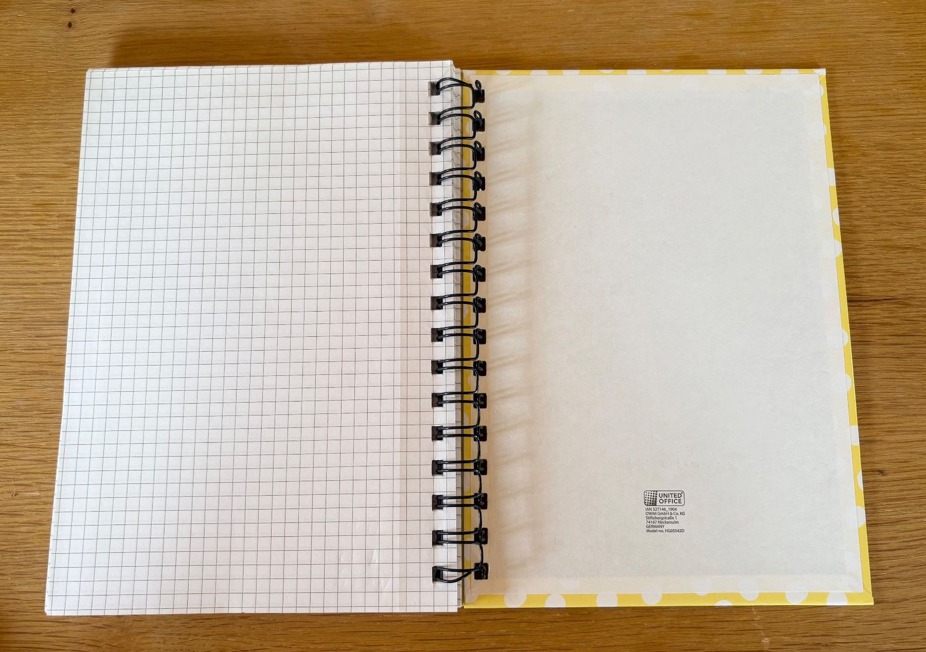 Schreibblöcke: Notizbuch / Ringheft Polka Dots,Hardcover – Neu (gemäss Beschreibung) aus Siblingen von Vany_McDougall 1