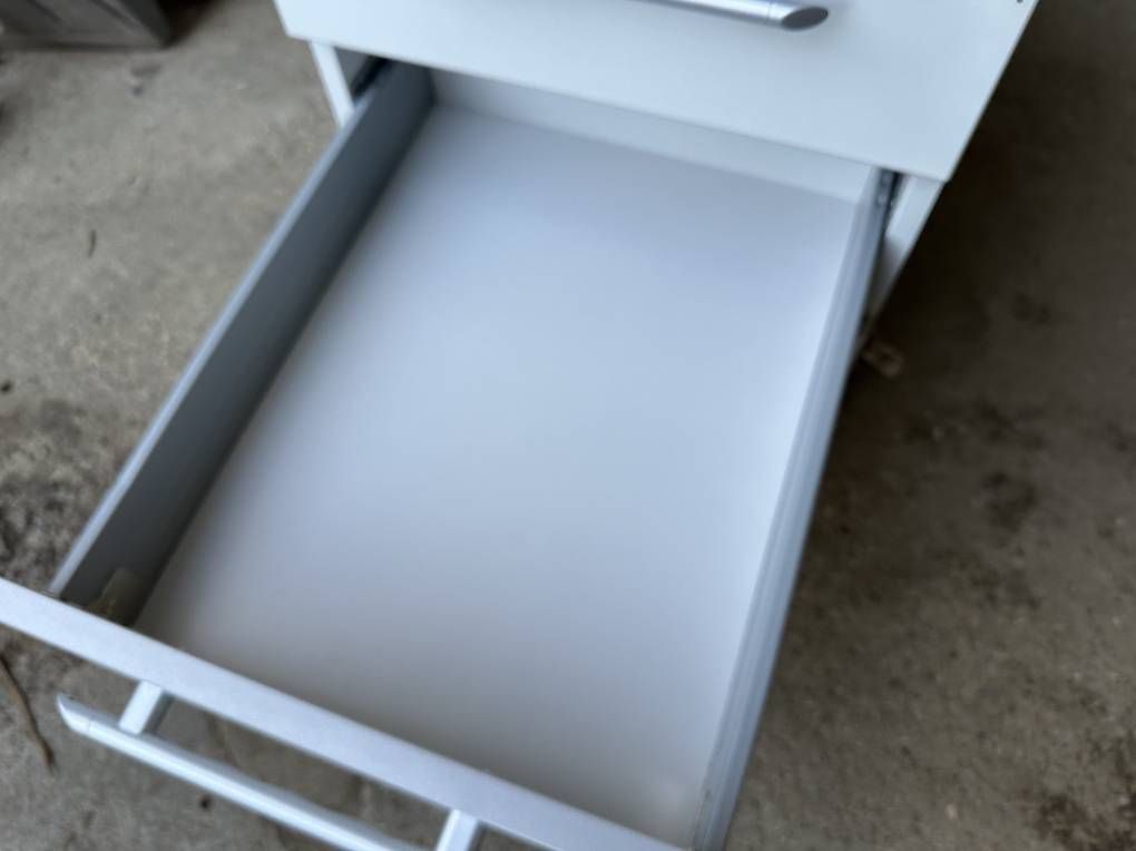 Banconi: neuer Rollcontainer B432xT580xH595 mm, abschliessbar – Nuovo (secondo la descrizione) da Necker venduto da liq24 8