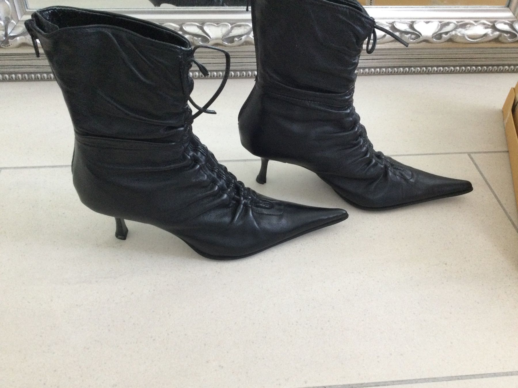 Scarpe da donna: Neue schwarze Lederstiefeletten, Grösse 36 – Nuovo e nell'imballaggio originale da Baar venduto da negombo
