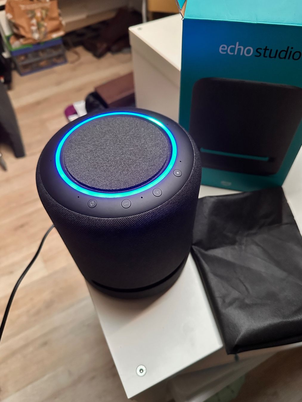 Amazon Haut-parleurs: Alexa Studio Echo4 – D'occasion à Buchackern par Jazzy_Jack76