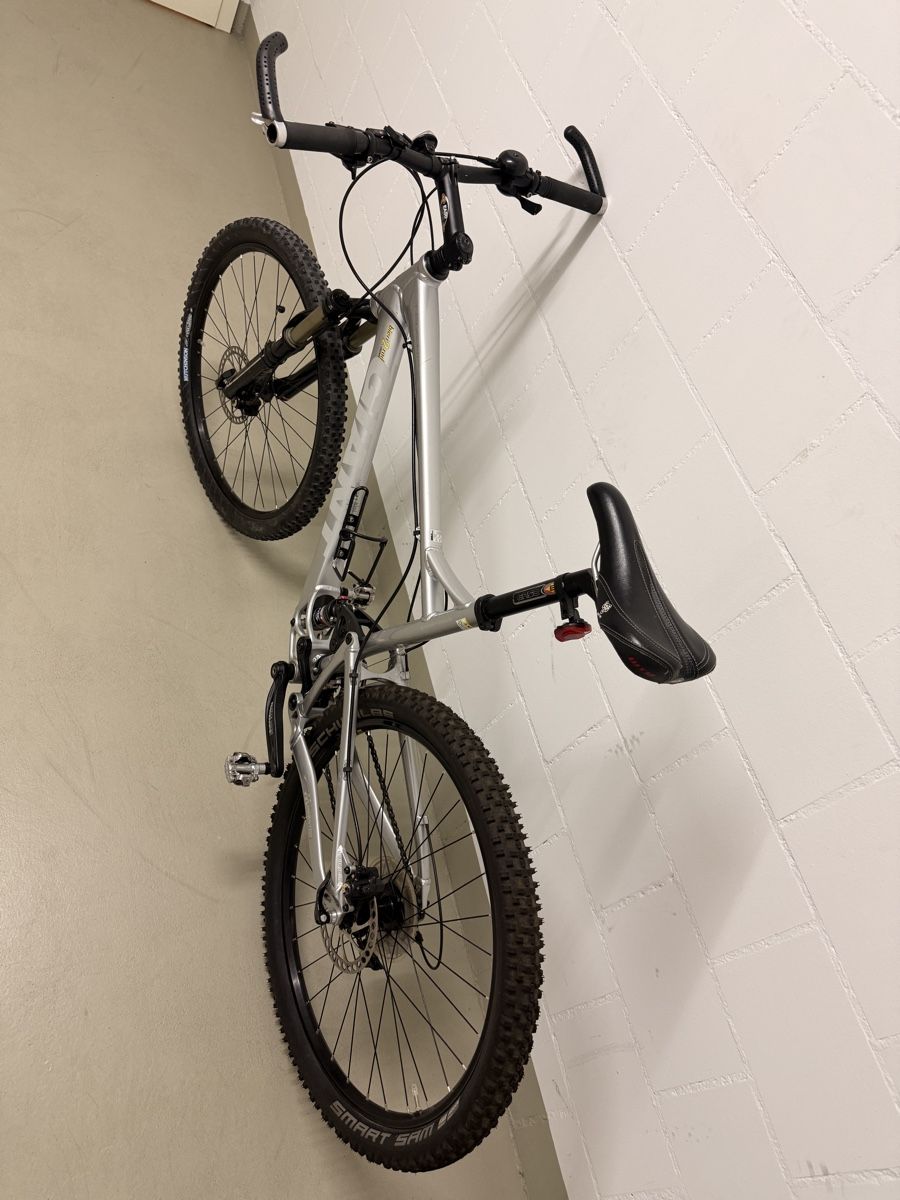 Giant Vélos: Mountainbike – D'occasion à Heimberg par Vi48or_M 4