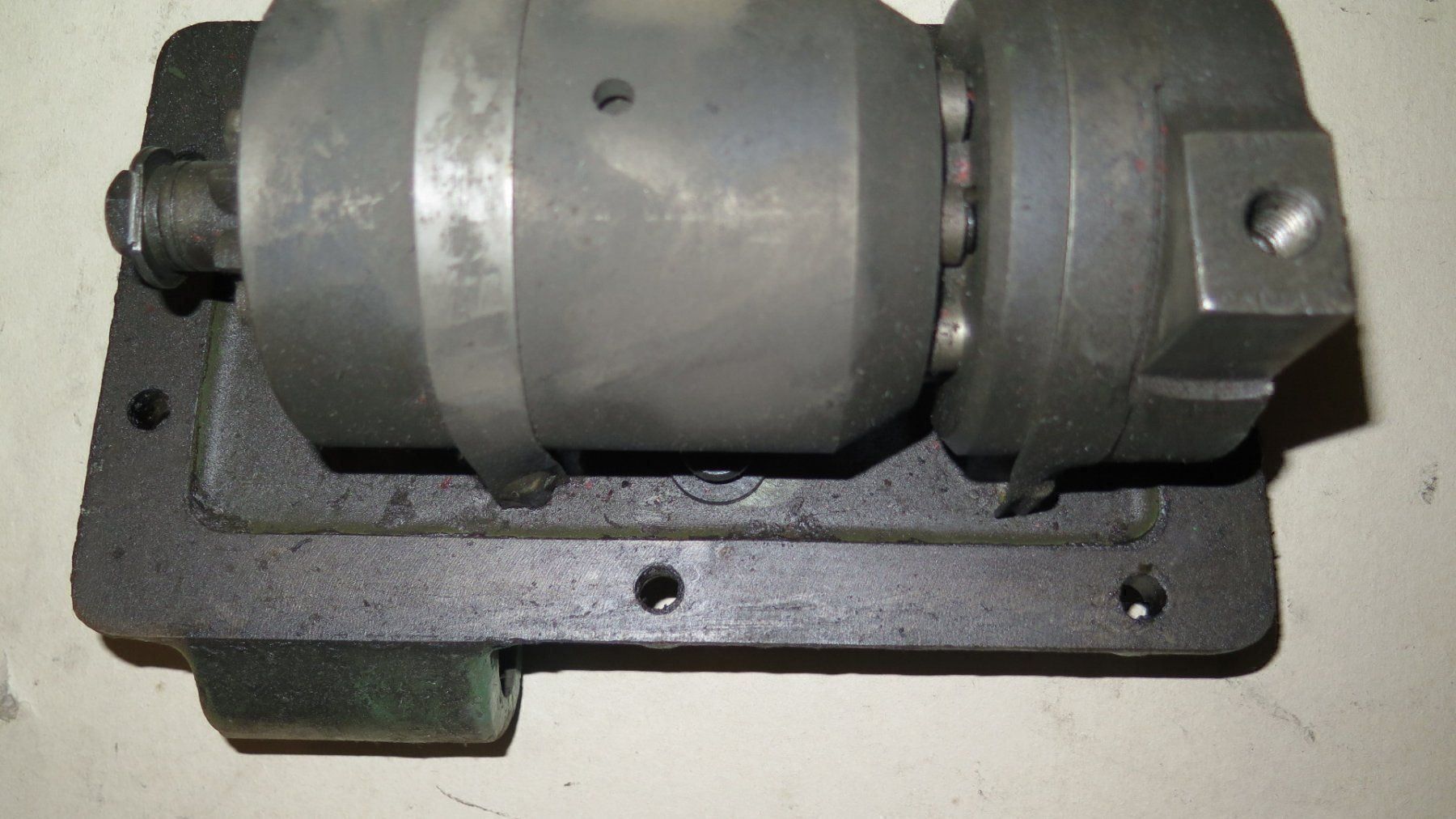 Bührer Trattori: Hydraulik-Pumpe zu Bührer Traktor – Usato da Eiken venduto da HSE44 1