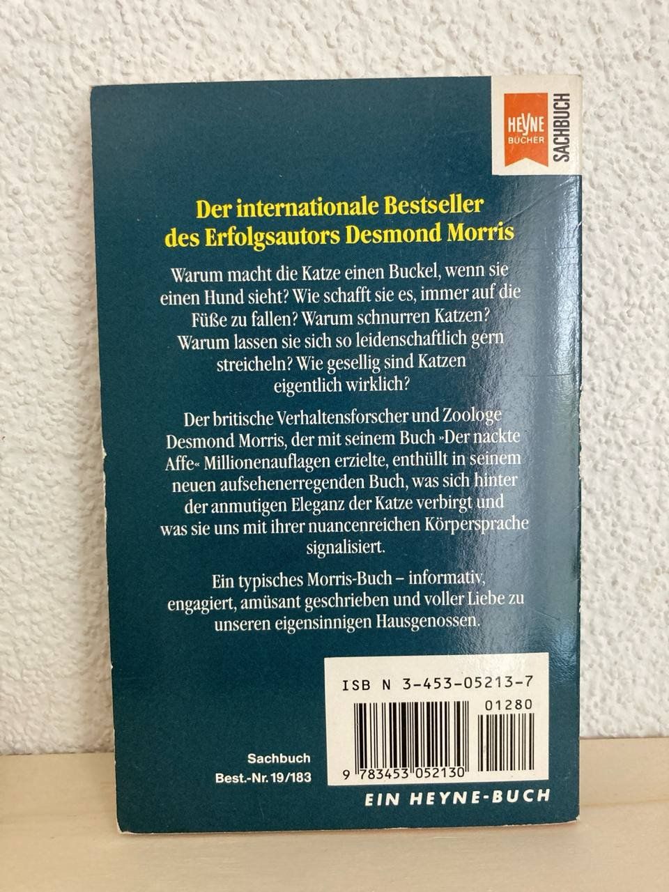 Livres: Warum machen Katzen einen Buckel? Catwatching... – D'occasion à Frauenfeld par Metaria369 1