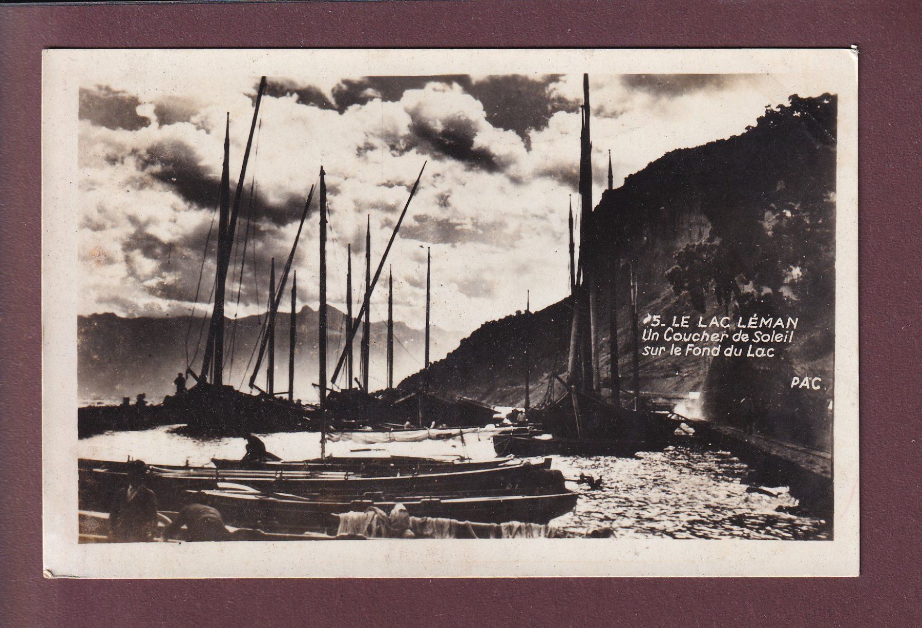 Cartoline postali: LAC LEMAN - Barques au port – Usato da Pully venduto da nicecards