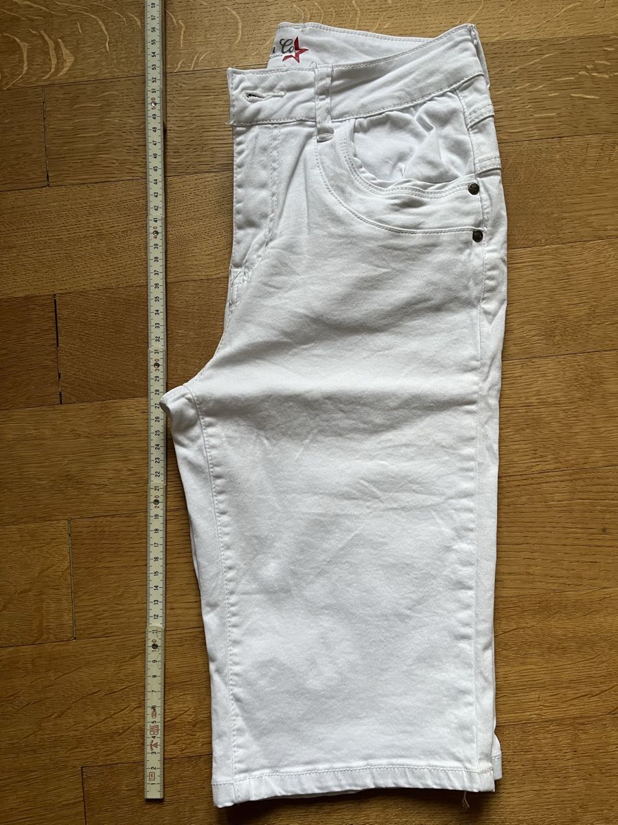Jeans: kurze Jeans – Gebraucht aus Lustmühle von isa_g6kl 2