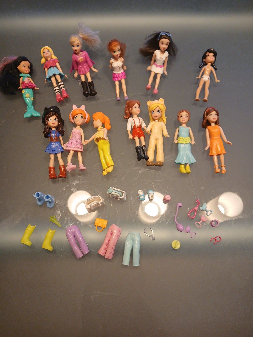 Polly Pocket Giocattoli: Polly Pocket Set mit Modegeschäft – Usato da Bärschwil venduto da kik_c28v 1