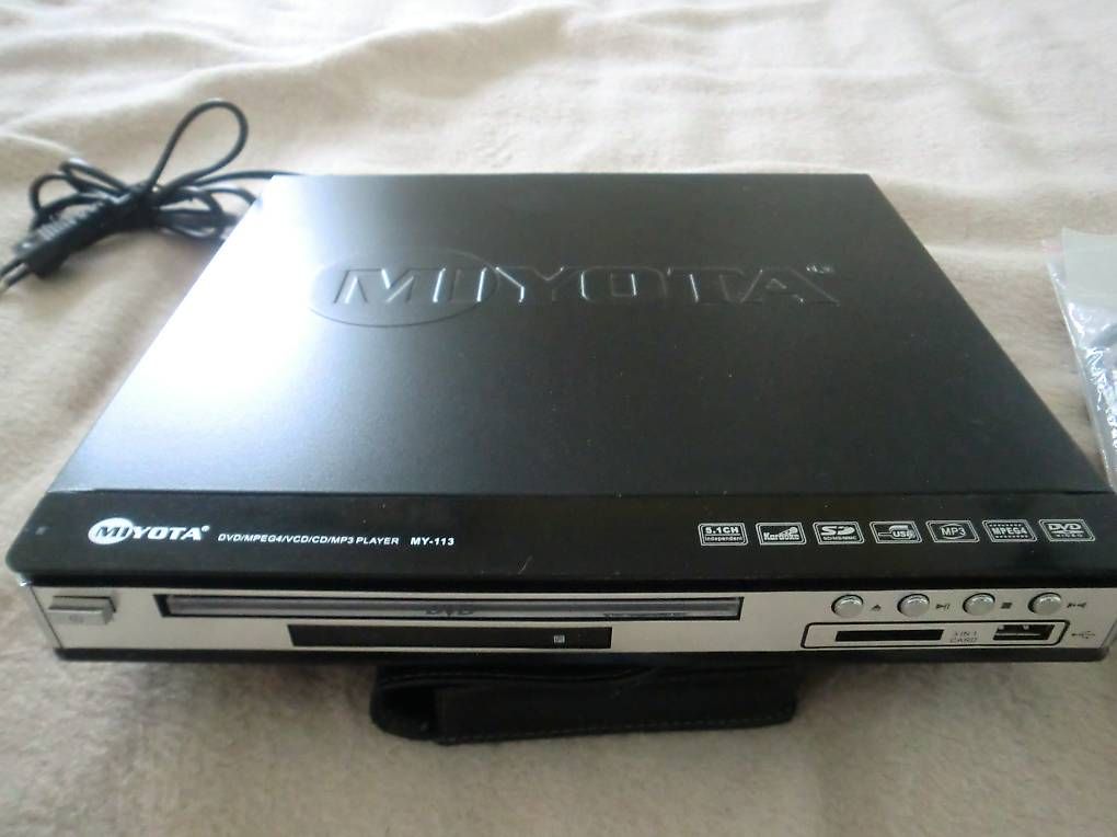 Sistemi audio & multimediali: DVD-Player neu – Usato da Giswil venduto da Wiskiy95