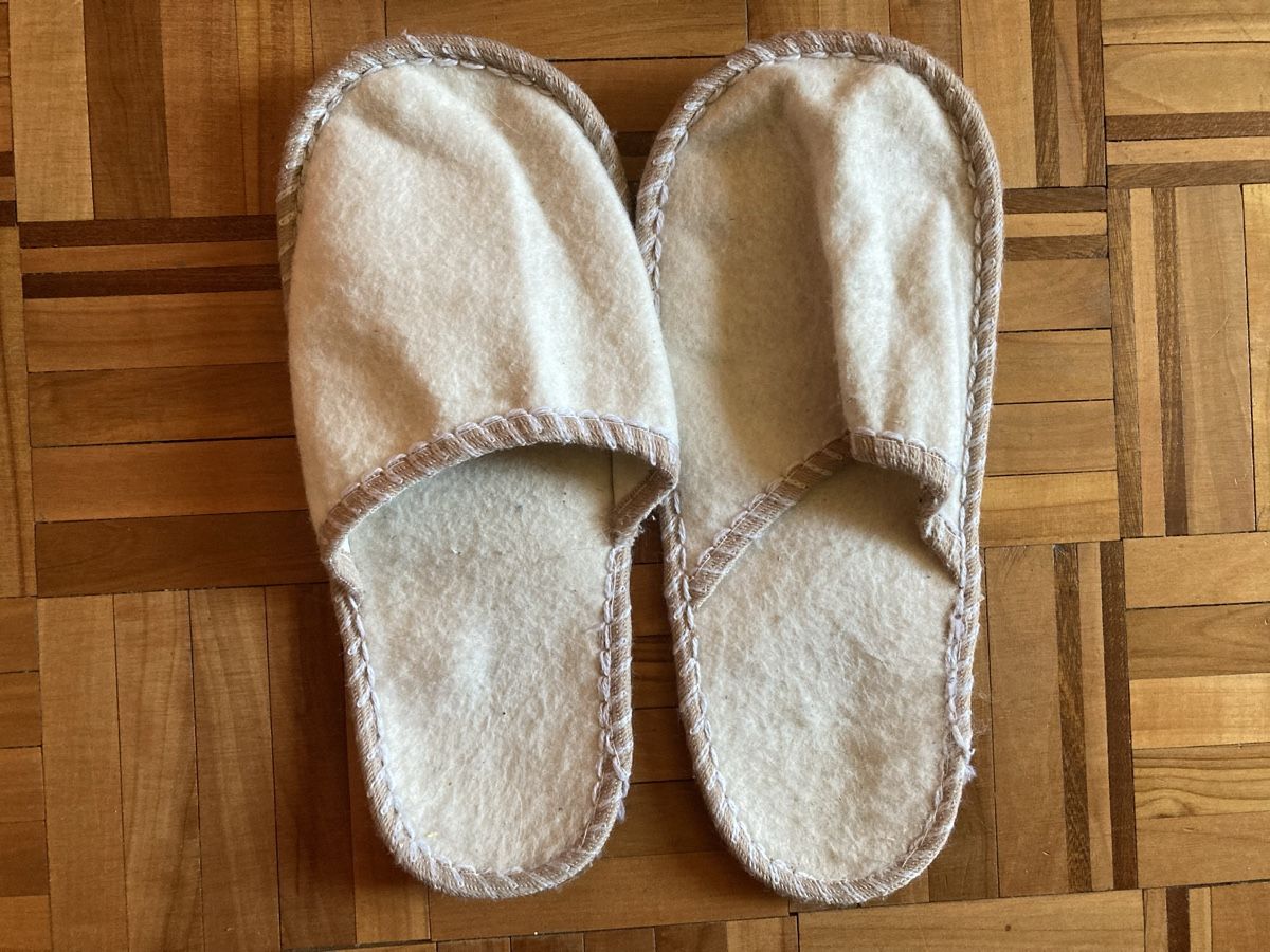 Herrenschuhe: Chaussons pour toute la famille – Gebraucht aus Ardon von hel_2sxp 1