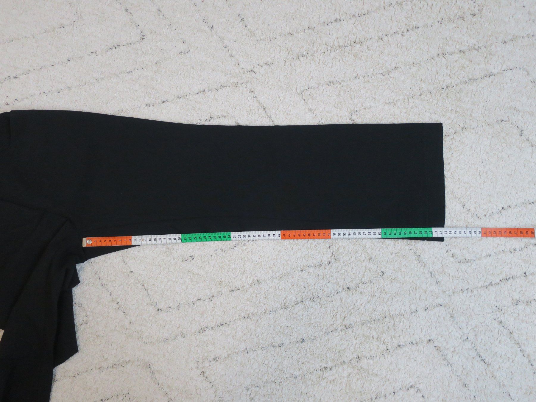Pantaloni: Schwarze Hose – Usato da Zürich venduto da null8 2