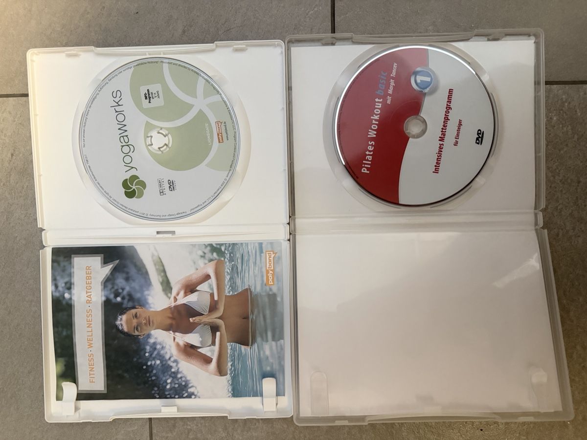 Tous les DVDs: Set YogaWorks Pilates Workout Basic gut erhalten – D'occasion à Lausen par Armand94 2