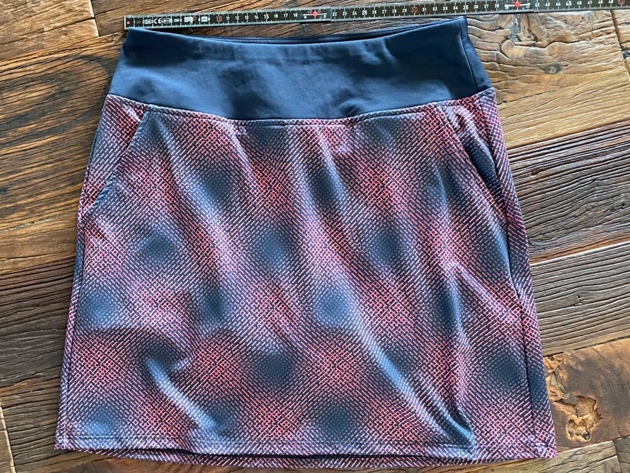 Röcke: SUMMER SALE: Golf-Rock von Ping (navy/pink, Gr. 34) – Gebraucht aus Balzers von Golf-Lady