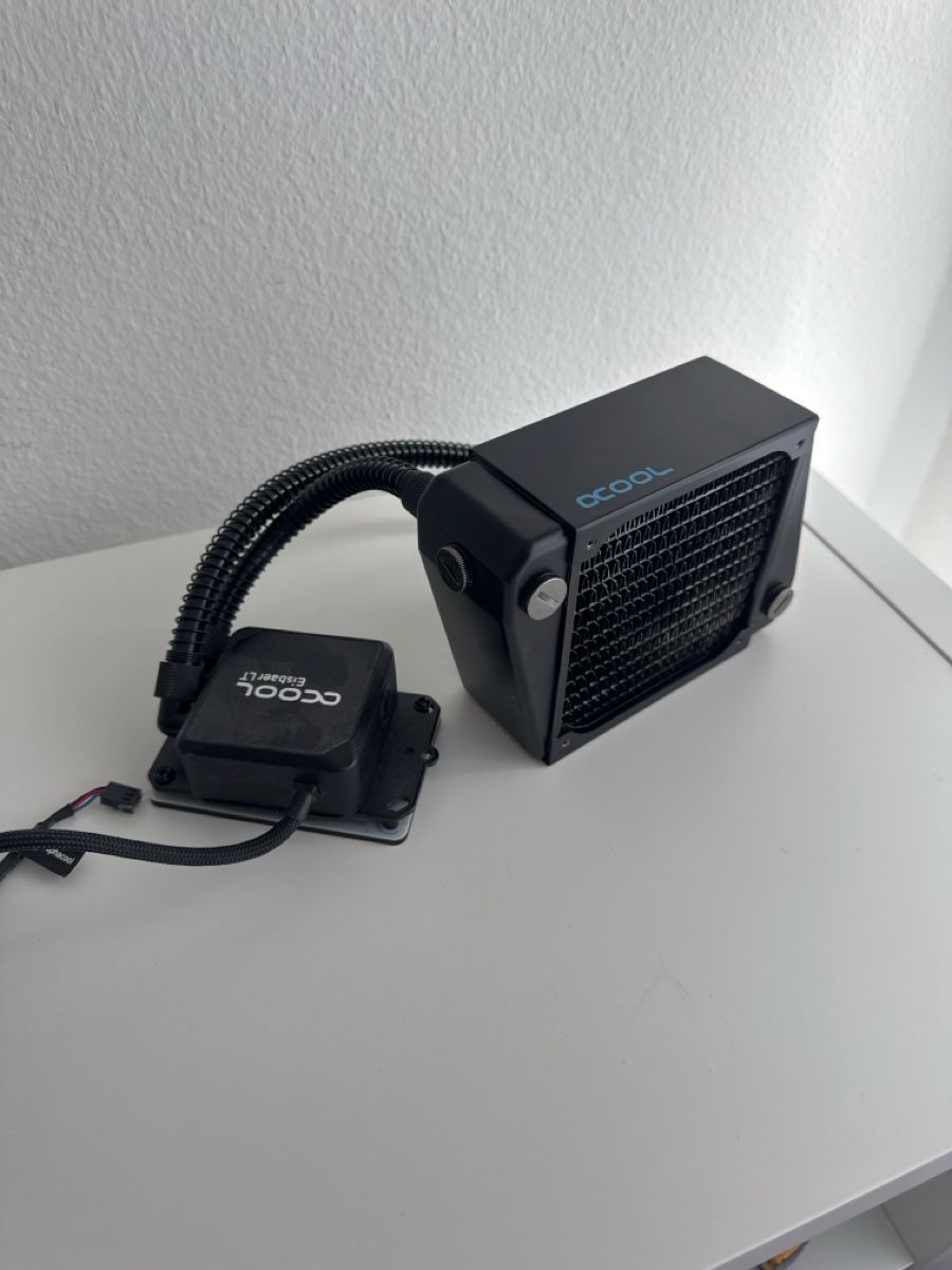 PCs: Alphacool Eisbaer LT Wasserkühlung gebraucht – Defekt aus Weinfelden von tan_bv9j