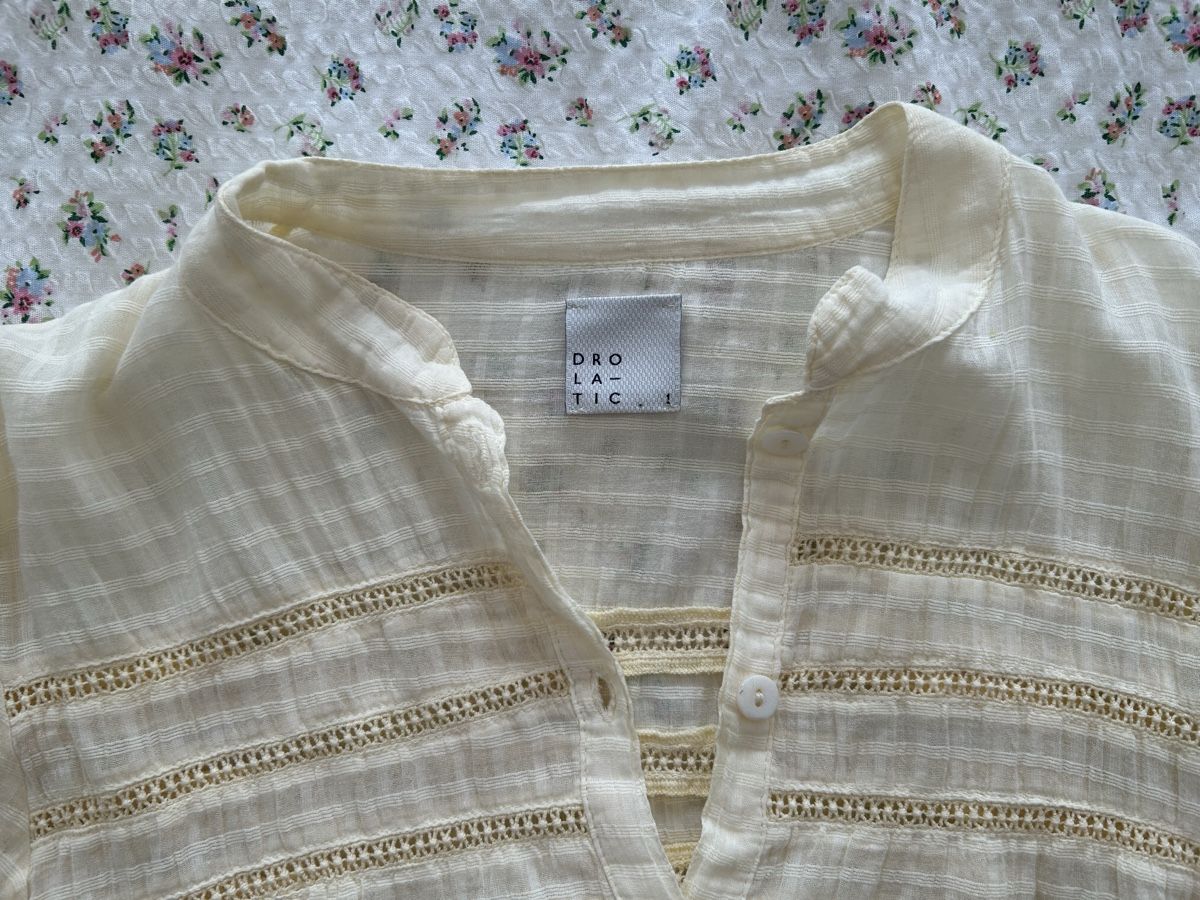 Camicette: Blouse Drolatic taille 1 – Usato da Lausanne venduto da SaraSkjellaug 1