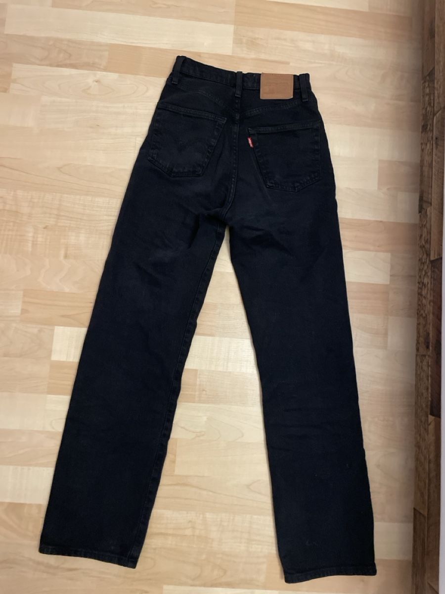 Levi's Jeans: Schwarze Jeans, Levis Grösse 23- Klassiker! – Nuovo (secondo la descrizione) da Rickenbach SZ venduto da Sunneundmeer 1