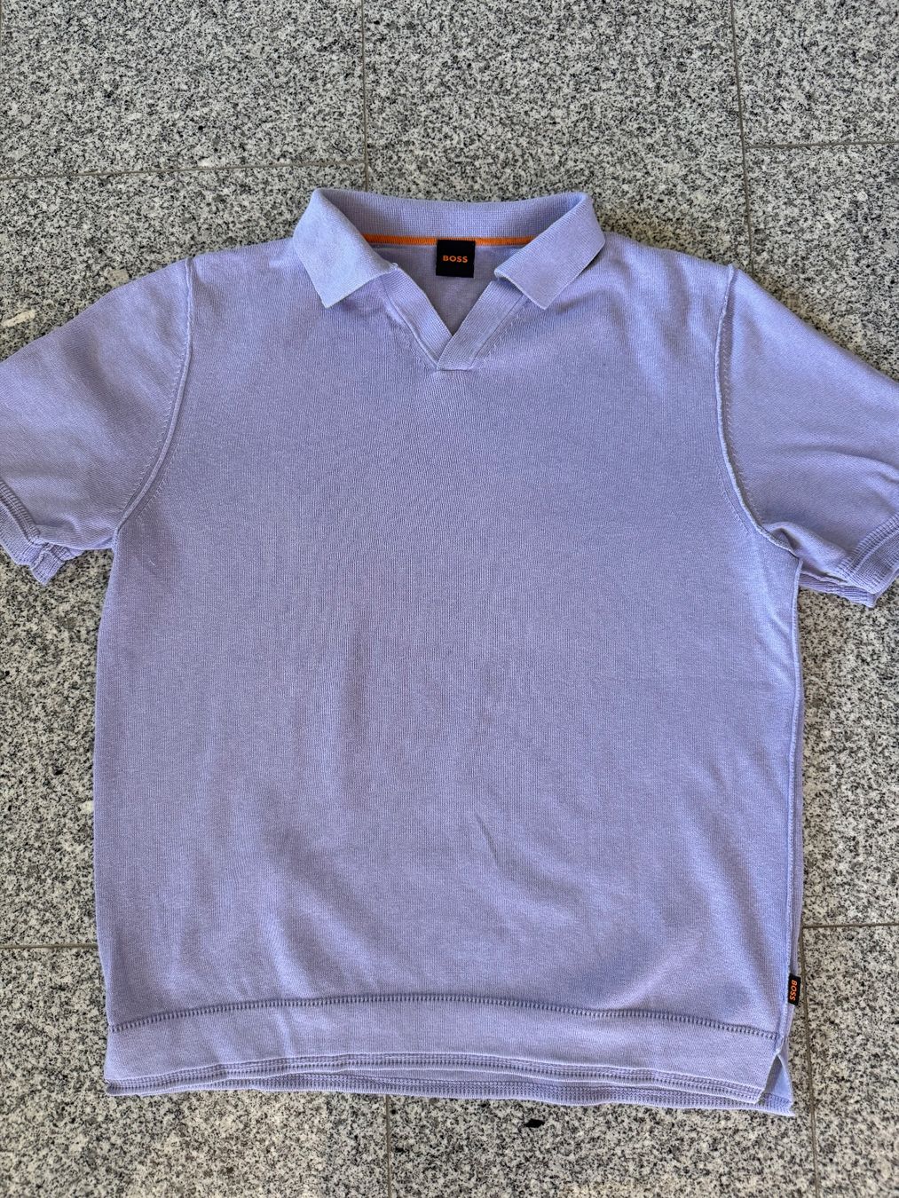 Hugo Boss Magliette Polo: HUGO BOSS Kurzarm-Strickpullover - Flieder - S – Usato da Unterägeri venduto da Famdre