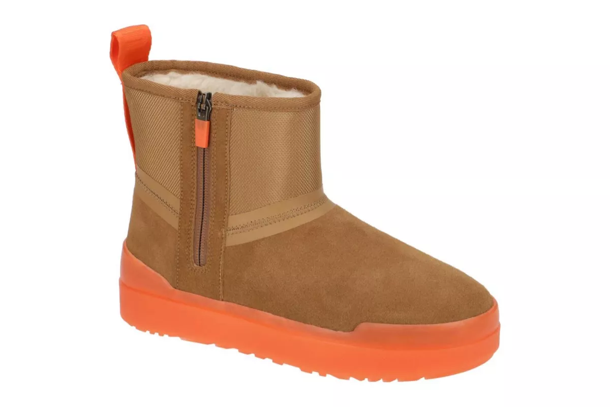 Ugg Damenschuhe: UGG Classic Tech Mini Waterproof – Neu (gemäss Beschreibung) aus Wiedlisbach von Blueberry.6 5