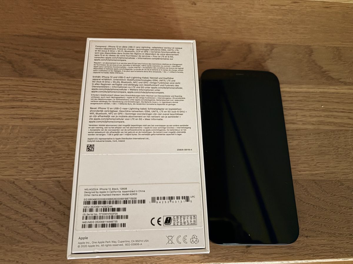 Apple Portables: iPhone 12 Black 128GB – D'occasion à Maschwanden par abclf 1
