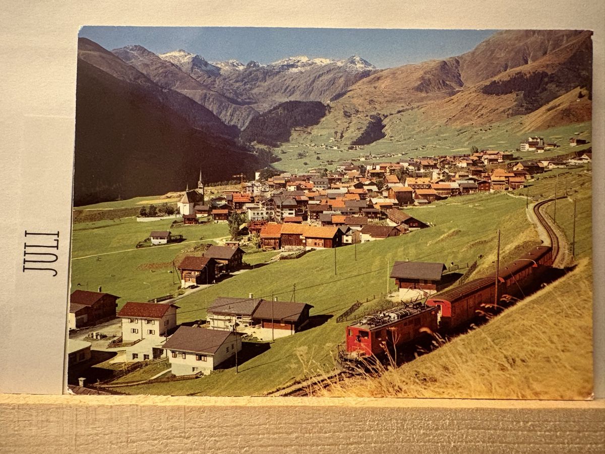 Cartes postales: AK von Sedrun mit Bahn – D'occasion à Rümlang par Kartenpost1