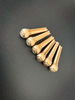 15 Gitarren Bridge Pins – Messing & Kunststoff