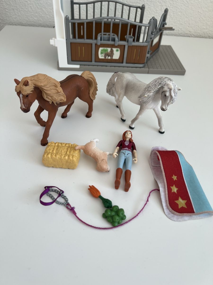 Schleich Giocattoli: Schleich Stall Set – Usato da Obernau venduto da Mya285 1