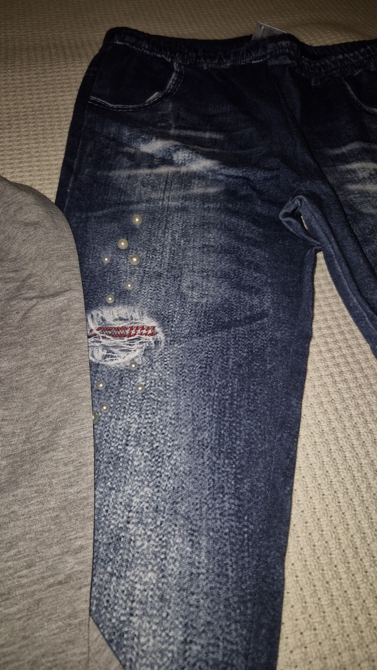 Lotti & Set di vestiti: Ensemble pull gris et legging bleu avec perles neuf – Nuovo e nell'imballaggio originale da Le Locle venduto da Arya4 1