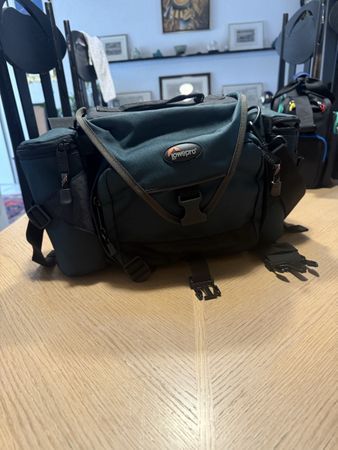 Lowepro Off Road Sacoche vert foncé, état impeccable!