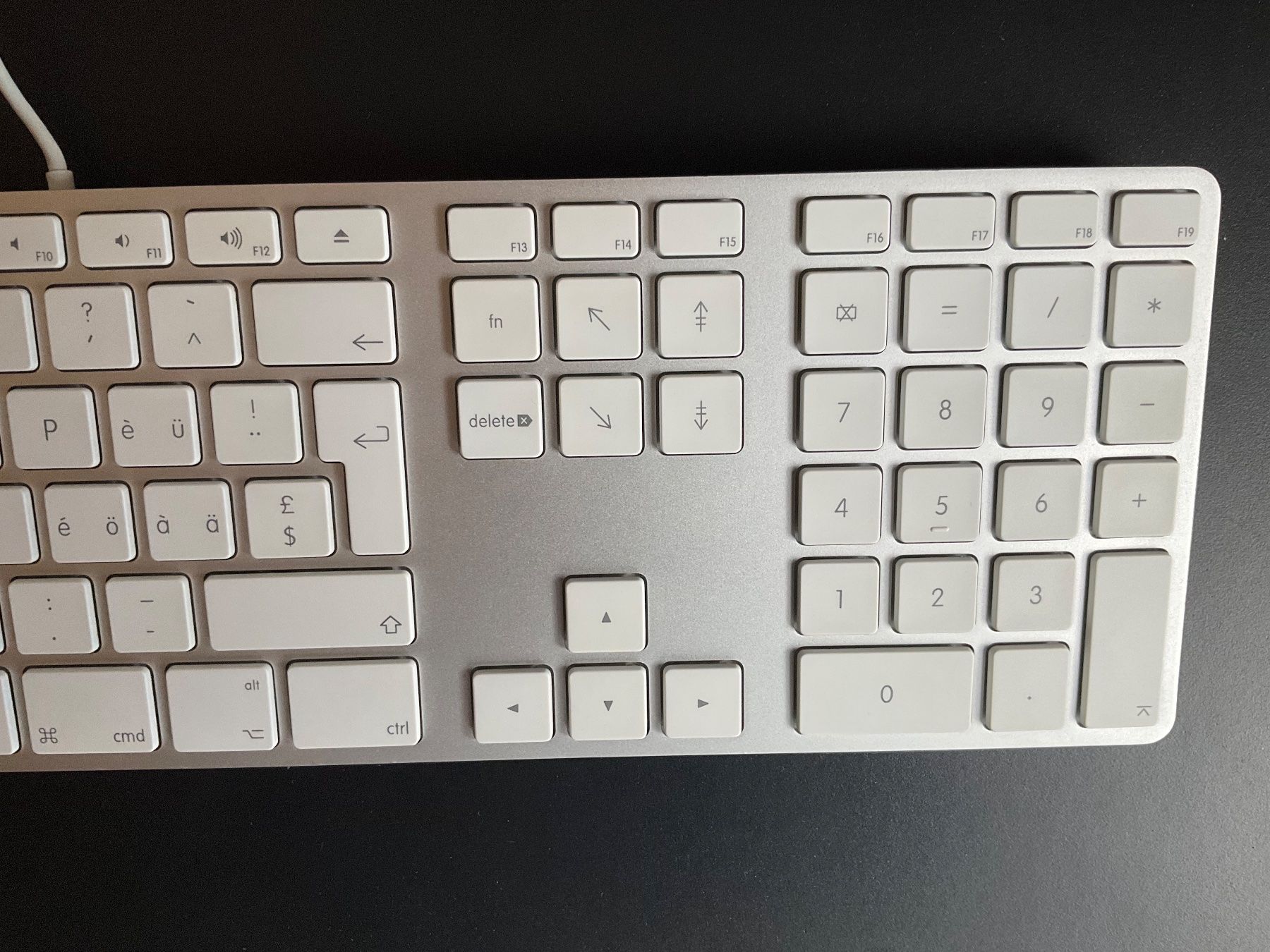 Apple Tastaturen: Apple Tastatur mit Numeric Keypad – Gebraucht aus Sumiswald von Erzenberg 4