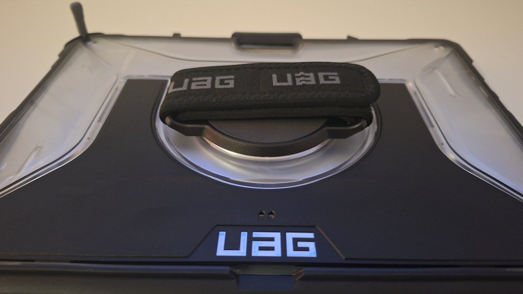 Covers & Borse: UAG Tablet Back Cover Plasma Surface Pro 9 / 10 / 11 – Nuovo (secondo la descrizione) da Emmenbrücke venduto da ChrisPr 4