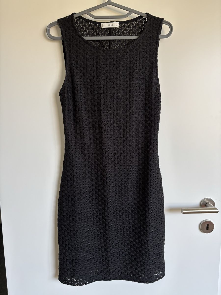 Mango Vestiti: Black Short elegant Dress with open back Size M – Usato da Zürich venduto da cha_jz8q