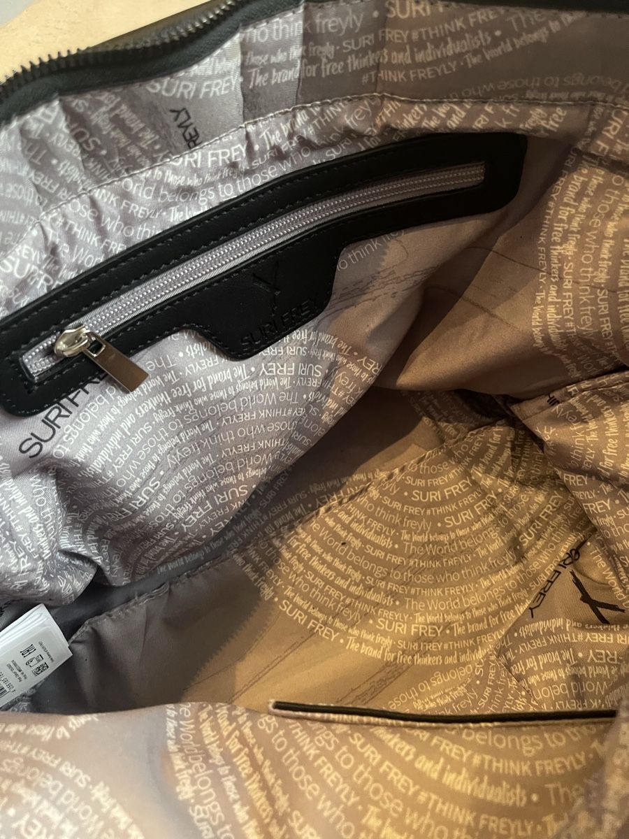 Borse da donna: Schwarze Tasche – Nuovo e nell'imballaggio originale da Luzern venduto da ygl_8hn7 3