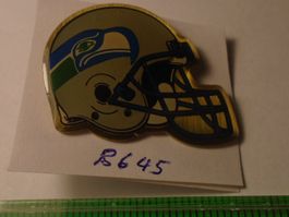 1 Football Helm Pin (B645)