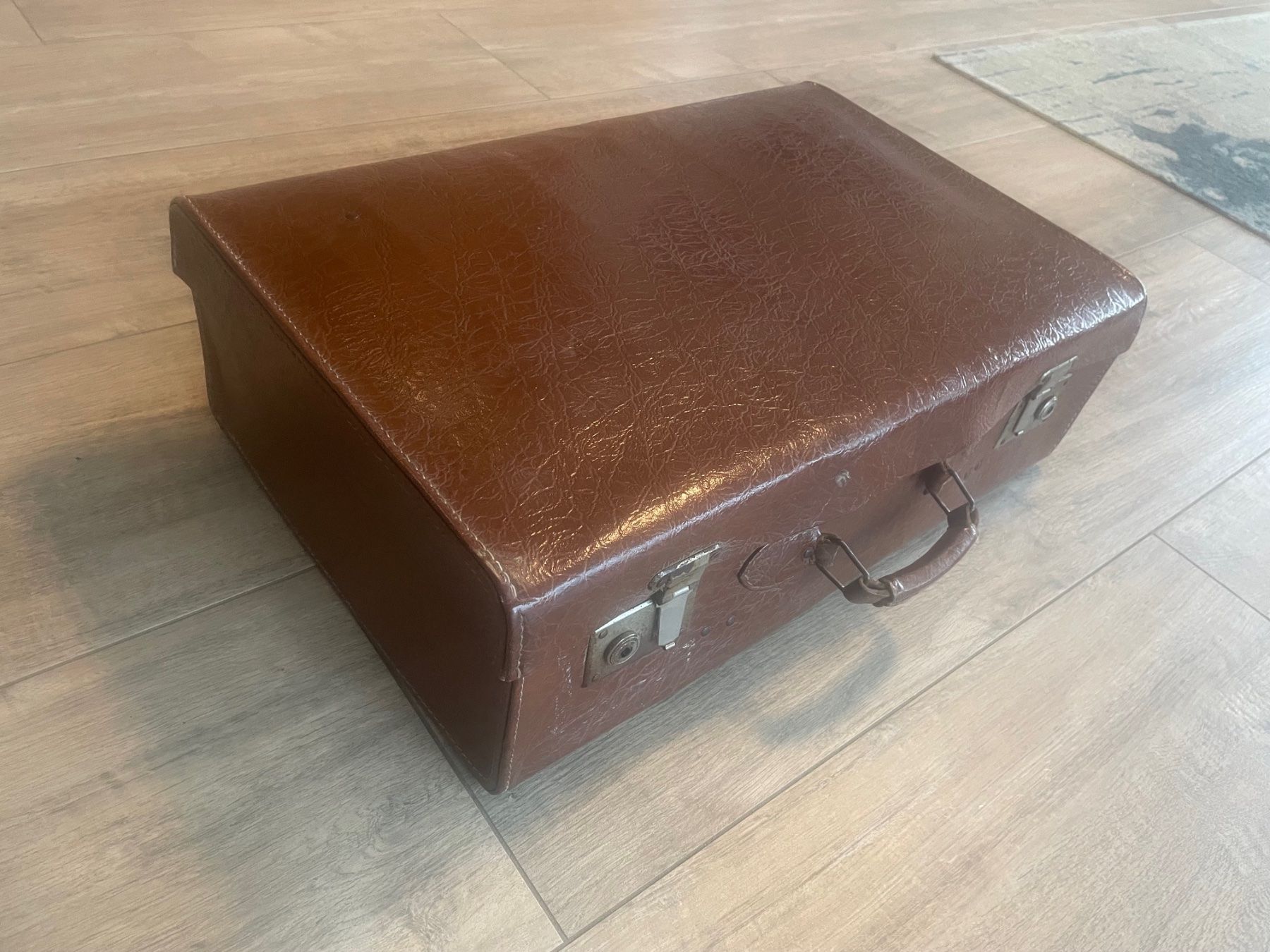 Valigie: Koffer, Koffer von ca. 1940 – Usato da Menziken venduto da fiat-500 2