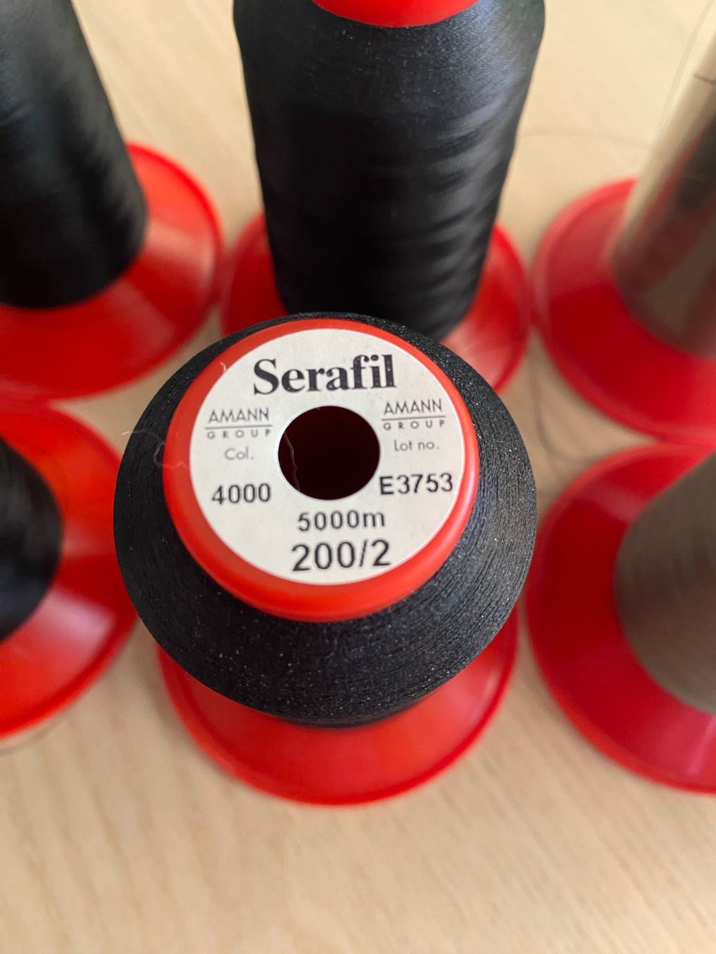 Cordicelle & Fili: 8 Rollen Serafil Faden 200/2 – Nuovo (secondo la descrizione) da Zürich venduto da Mazoba 2