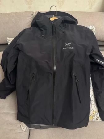 Arc'teryx Hardshell Jacke