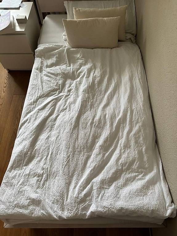 Betten: lit enfant 90X200 cm – Gebraucht aus Marin-Epagnier von Moi 3