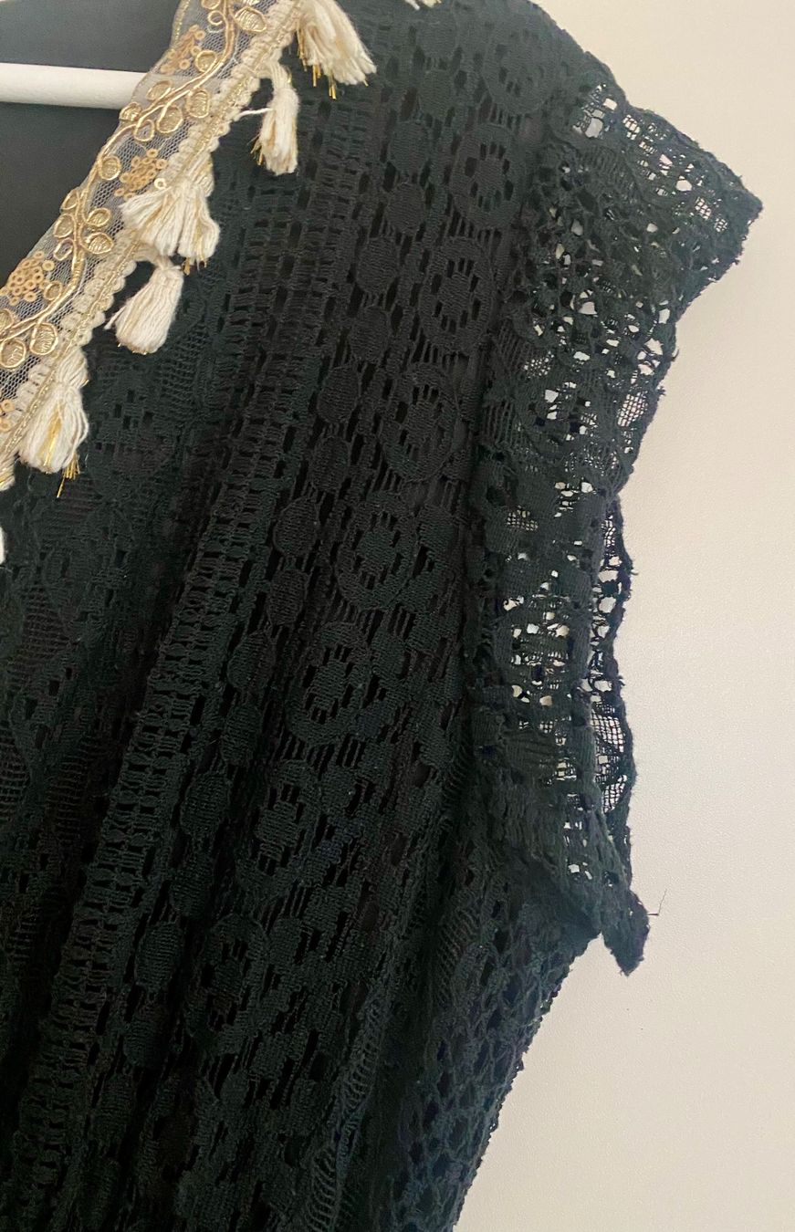 Kleider: Spitzen-Strandkleid in Schwarz, Gr. One Size – Gebraucht aus Zürich von Maria2021 2