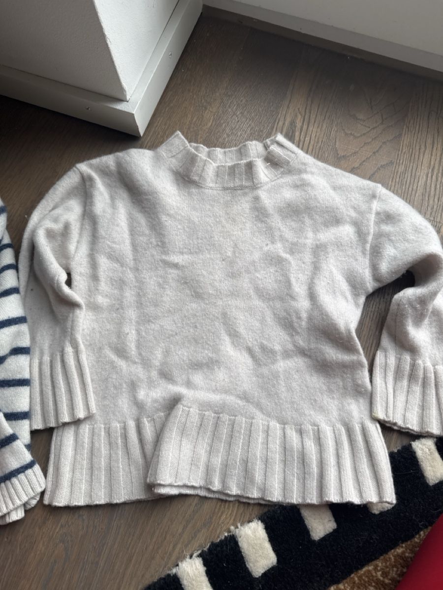 Zara Maglioni & Felpe: 3 100% Kaschmir Pullover 104 grau weiß blau weiß gestreift  – Usato da St. Gallen venduto da LkN_34 3