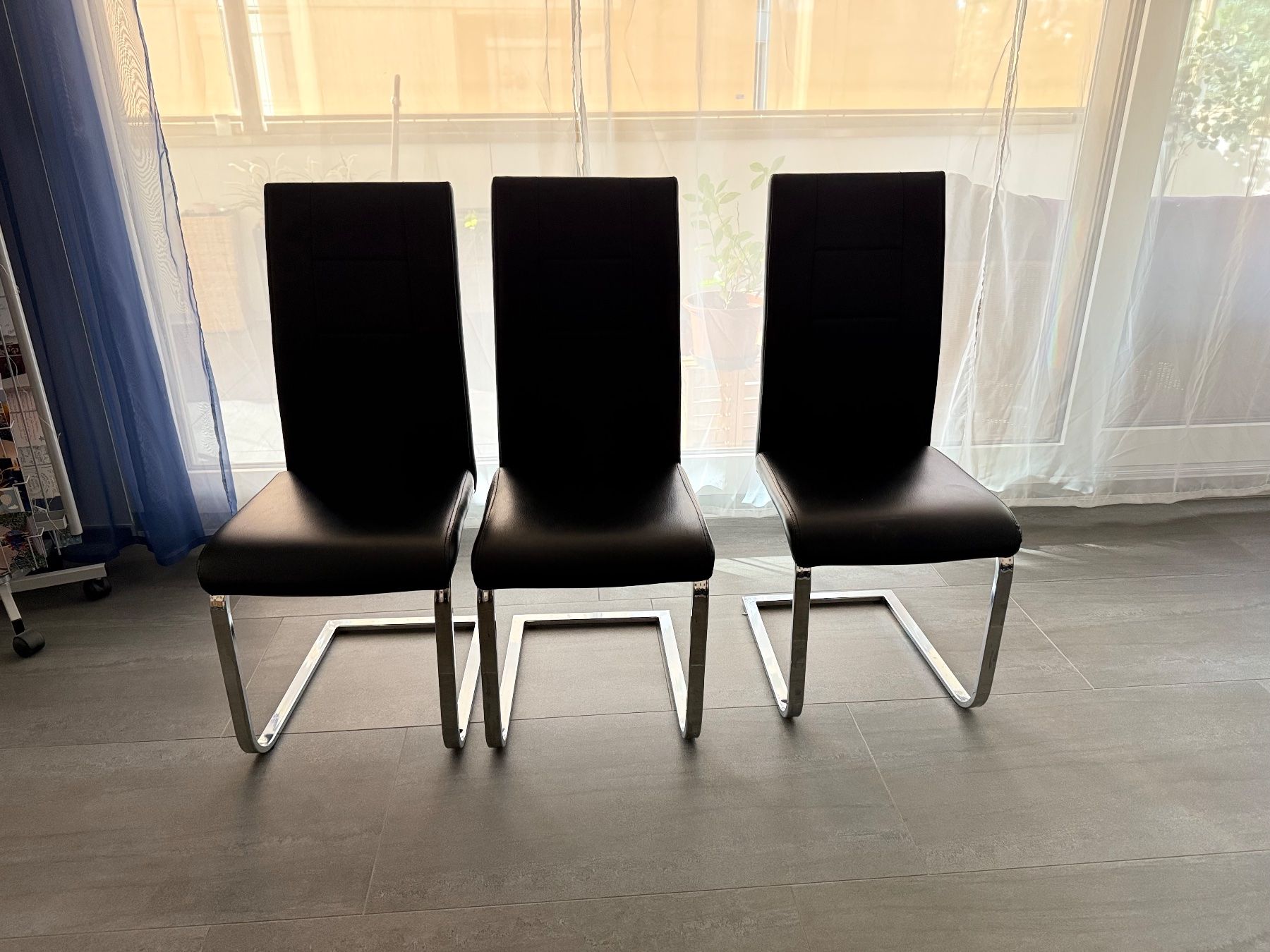 Stühle: 6 Stück Esszimmerstühle  Kunstleder schwarz – Gebraucht aus Sursee von yvisu 1