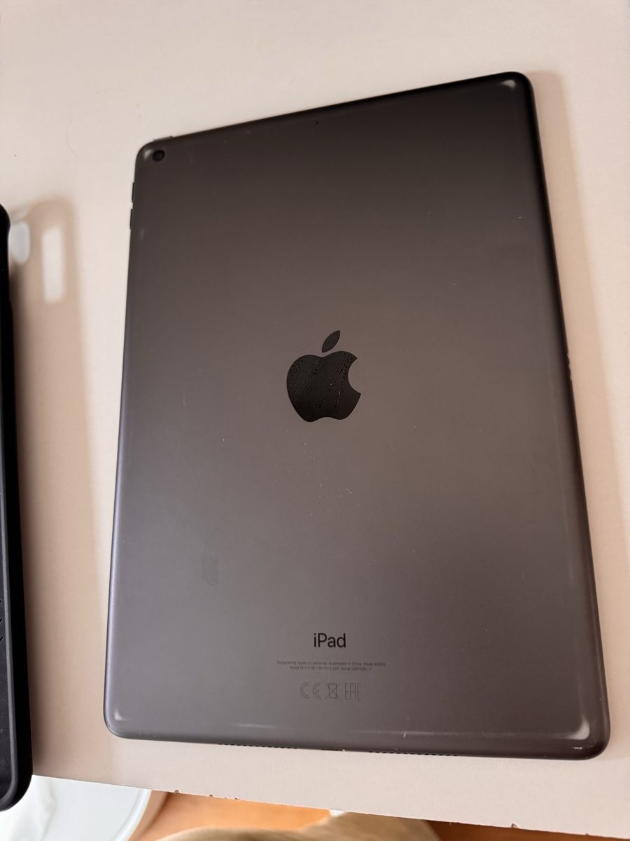 Apple Tablet PC: iPad 9h 64gb  – Gebraucht aus Morges von chr_w6nj 2