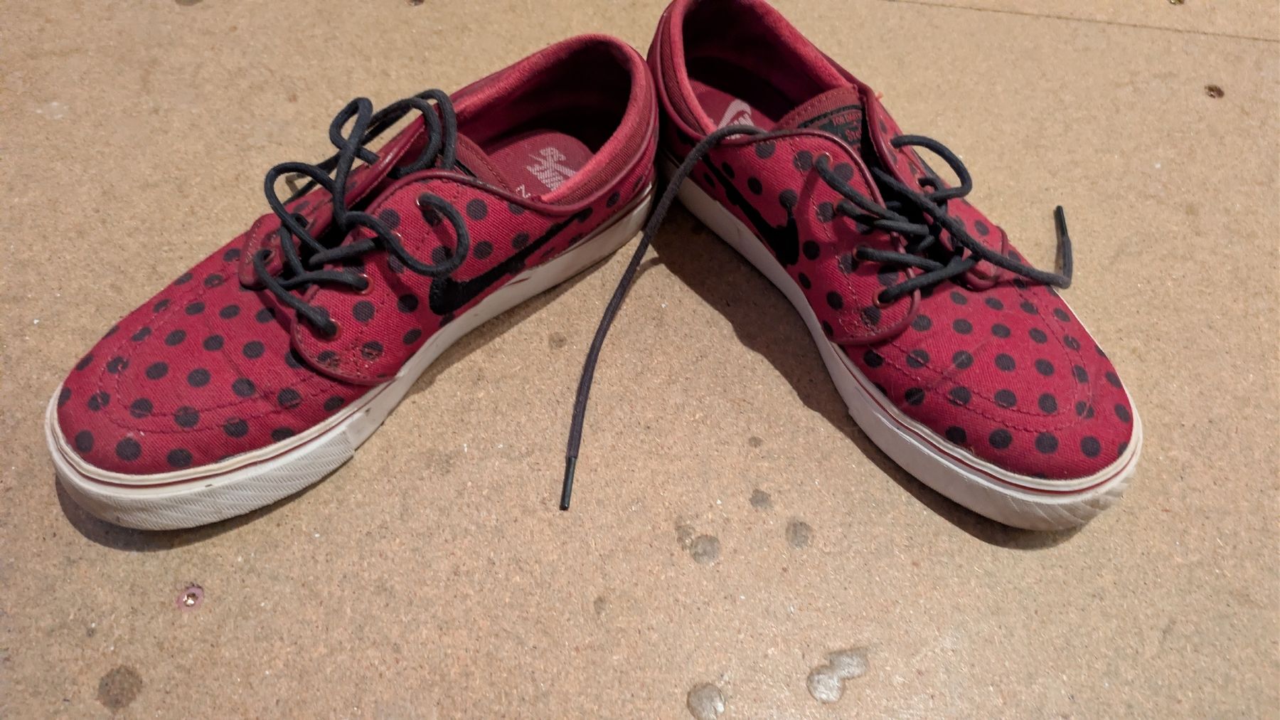 Nike Scarpe da donna: Nike Schuhe Gr.38 – Usato da Birrwil venduto da dan_jdw7 1