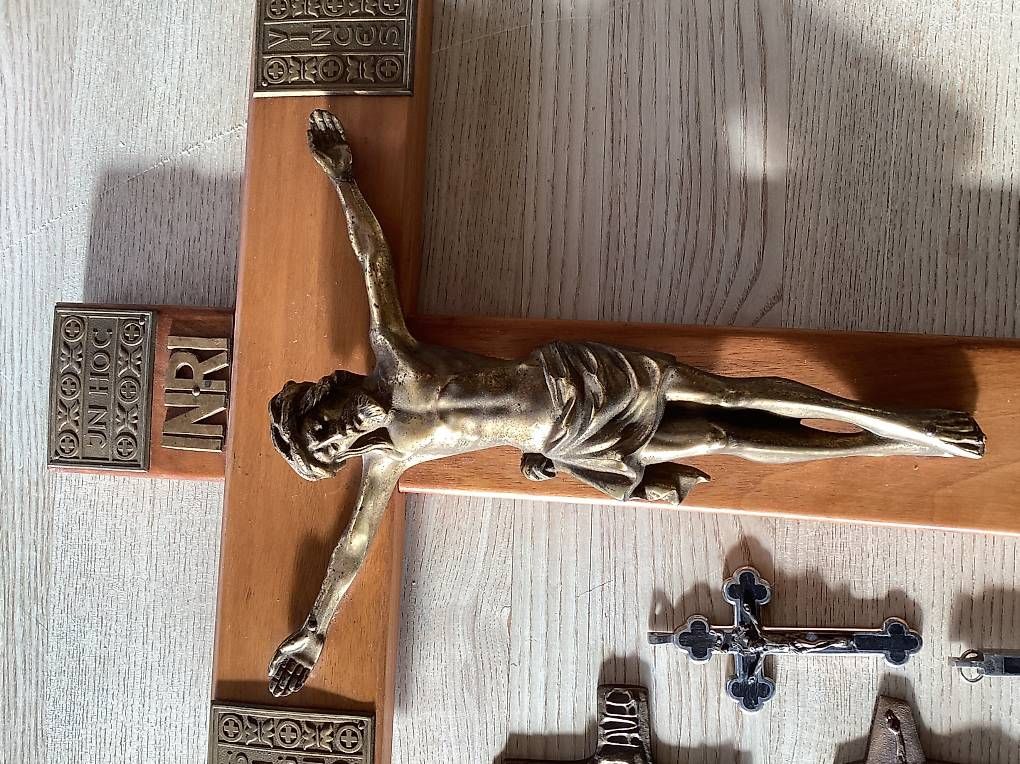 Skulpturen & Statuen: Signe religieux  – Gebraucht aus Corsier sur vevey von Hitu 2