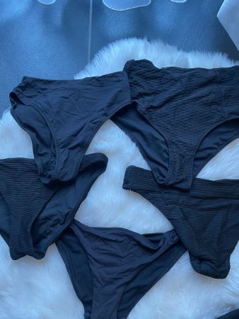 Schwarze Bikinihosen, verschiedene Modelle, Grösse S